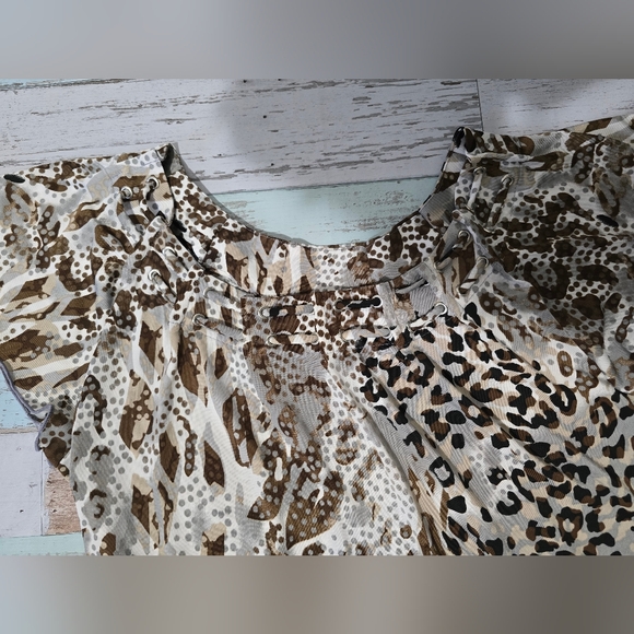 Knee length leopard print dress - Picture 4 of 5